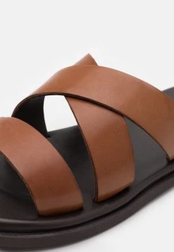 Pier One Mules Assurance De l’Authenticité sandales et tongs ouvert homme 13 Pier One Mules Assurance De l’Authenticité sandales et tongs ouvert homme -Pas Cher Pier One Boutique 00428e77765e45a183dd84a684d61be0