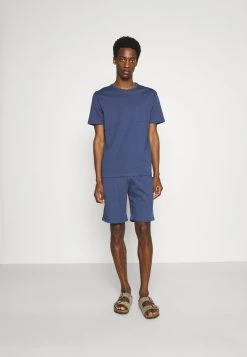 Pier One Petit Prix SET - Pyjama pyjamas normale homme 16 Pier One Petit Prix SET - Pyjama pyjamas normale homme -Pas Cher Pier One Boutique 036c6fecb8b74a3b99935410f5912551