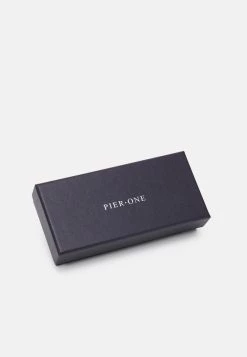 Pier One Vendre SET - Noeud papillon pochettes de costume floral homme -Pas Cher Pier One Boutique 03afcd2bd0ab45e8a2c6305a31a46670