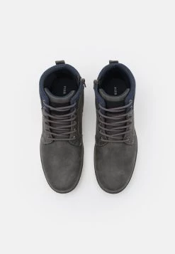 Pier One Baskets montantes Prix Abordable baskets & sneakers rond homme -Pas Cher Pier One Boutique 05462777e3ea4fe9842f1290c4f4e2b6