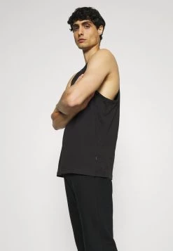 Prix Refroidis Pier One 2 PACK - Débardeur t-shirts encolure large ronde homme -Pas Cher Pier One Boutique 055d8f415b014e639df1b5ab58c01e13