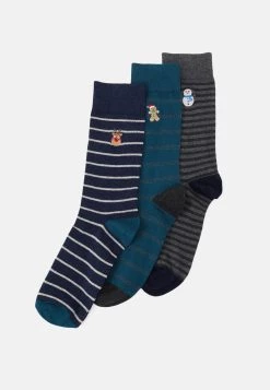 Pier One 3 PACK - Chaussettes Pas Cher sous-vêtements rayures homme -Pas Cher Pier One Boutique 09fbf12c24894d5d827d626ce5ecf8db 1