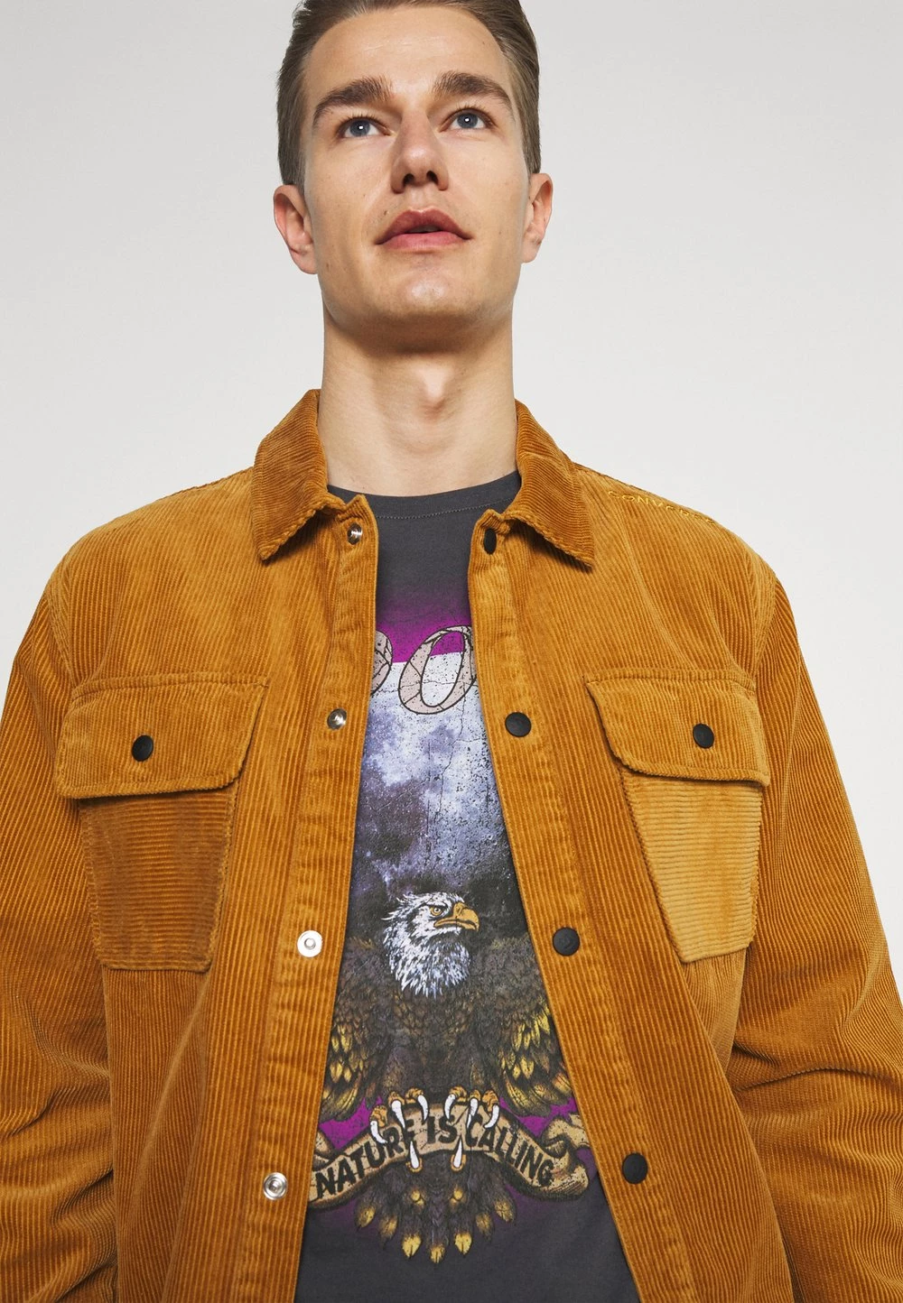 Prix Favorable Pier One T-shirt imprimé t-shirts col rond homme 6 Prix Favorable Pier One T-shirt imprimé t-shirts col rond homme – Image 4