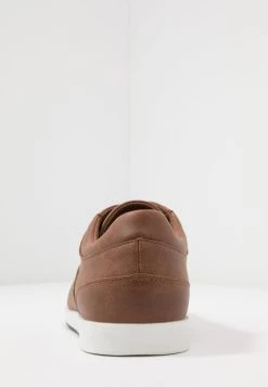 Bonne Qualité Pier One Chaussures à lacets derbies et richelieus rond homme -Pas Cher Pier One Boutique 10c80438529f4632a27eab994f0aa0de