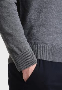 Prix Acceptable Pier One Gilet pulls et gilets col en v homme -Pas Cher Pier One Boutique 1248d35da7cb41e3bdbc2fab1f01cdef