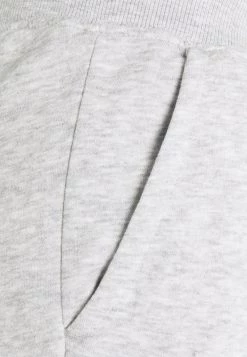 Réduction Pier One 2 PACK - Pantalon de survêtement pantalons normale homme -Pas Cher Pier One Boutique 12c6ccaf8ea149bba803c59763b574d0