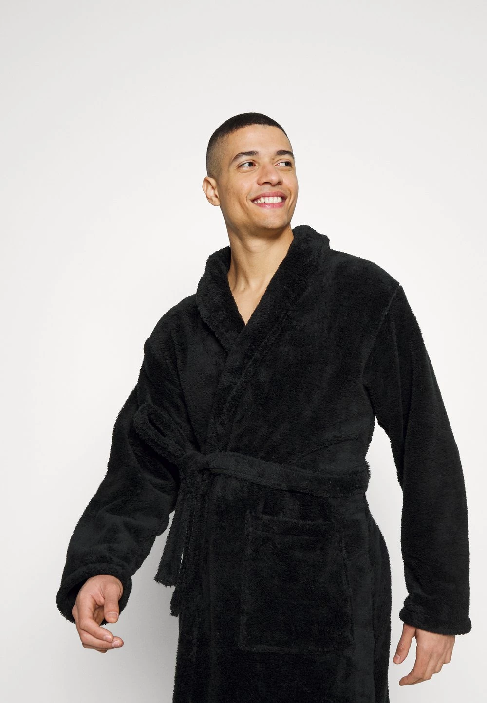 Discount En Ligne Pier One Peignoir sous-vêtements & chaussettes col châle homme 6 Discount En Ligne Pier One Peignoir sous-vêtements & chaussettes col châle homme – Image 4