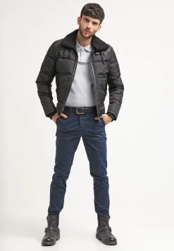 Pier One Prix Préférentiel Polo t-shirts & polos col polo homme -Pas Cher Pier One Boutique 1b674841255d4a3aa7f5ea0b27ff5d44