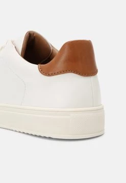 Prix Ourlé Pier One Baskets basses sneakers rond homme -Pas Cher Pier One Boutique 1b695423a2f5444c9a38f56ab6346f7c