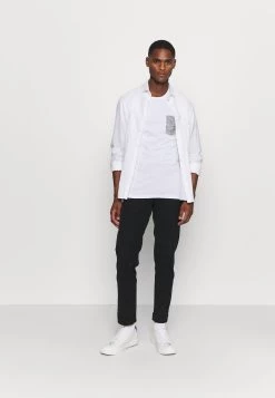 Pier One T-shirt imprimé Prix Sacrifiés t-shirts col rond homme -Pas Cher Pier One Boutique 1d878366b9d64b15a2972aceec8aabb1