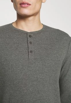 Prix Gelé Pier One LOUNGE HENLEY TOP - Haut de pyjama pyjamas col tunisien homme 11 Prix Gelé Pier One LOUNGE HENLEY TOP - Haut de pyjama pyjamas col tunisien homme -Pas Cher Pier One Boutique 228d15f24d1140fbaf5237942a3b3b53