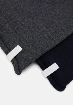 Pier One 2 PACK - Bonnet Prix De Rêve casquettes et bonnets chiné homme 8 Pier One 2 PACK - Bonnet Prix De Rêve casquettes et bonnets chiné homme -Pas Cher Pier One Boutique 22ba5762f14541078bd659a84698bee7