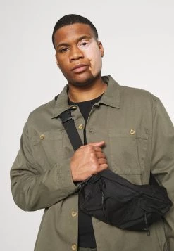 Prix Accessible Pier One 5 PACK - T-shirt basique t-shirts col rond homme -Pas Cher Pier One Boutique 23fdb6b4a2bb4b7a952618f88ccc95f5