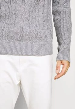Promos Pier One NEW CABLE TURTLENECK JUMPER - Pullover pulls & gilets col roulé homme -Pas Cher Pier One Boutique 277e8ed46e2b429ba208ee3d698abb2e