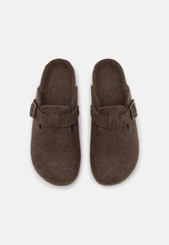 Pier One Plus Bas Prix De Vente UNISEX - Chaussons sandales et tongs rond -Pas Cher Pier One Boutique 285955abbdeb4f4b8f0c2df9b05bcf3e