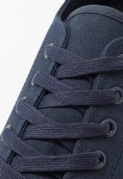 Prix Dégriffé Pier One UNISEX - Baskets basses baskets & sneakers rond -Pas Cher Pier One Boutique 29bdaa7fb6e345809a80b727a4ee6b40