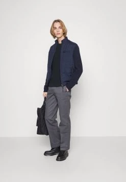 Pier One Prix Avantageux Pullover pulls & gilets col rond homme 10 Pier One Prix Avantageux Pullover pulls & gilets col rond homme -Pas Cher Pier One Boutique 2d8dc594312746418795ceb8d7d57762