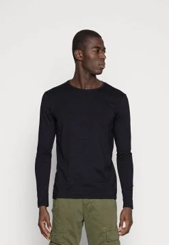 Pier One 2 PACK - T-shirt à manches longues Prix Allégé t-shirts & polos col rond homme -Pas Cher Pier One Boutique 2f41ccef57914679b17b14344db5ed6f