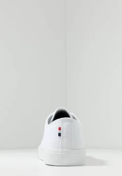 Pier One Qualité garantie 100% UNISEX - Baskets basses baskets & sneakers rond 14 Pier One Qualité garantie 100% UNISEX - Baskets basses baskets & sneakers rond -Pas Cher Pier One Boutique 334b69e2e2ca4b87851fc04483aca757