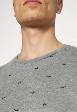 Pier One T-shirt imprimé Prix Allégé t-shirts col rond homme 15 Pier One T-shirt imprimé Prix Allégé t-shirts col rond homme -Pas Cher Pier One Boutique 357d2b4763f147f49bd89379c32e8d23