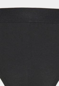 Pier One Rabais 3 PACK - Slip sous-vêtements normale homme -Pas Cher Pier One Boutique 3629b79300d64c94b708eef36fdd852b