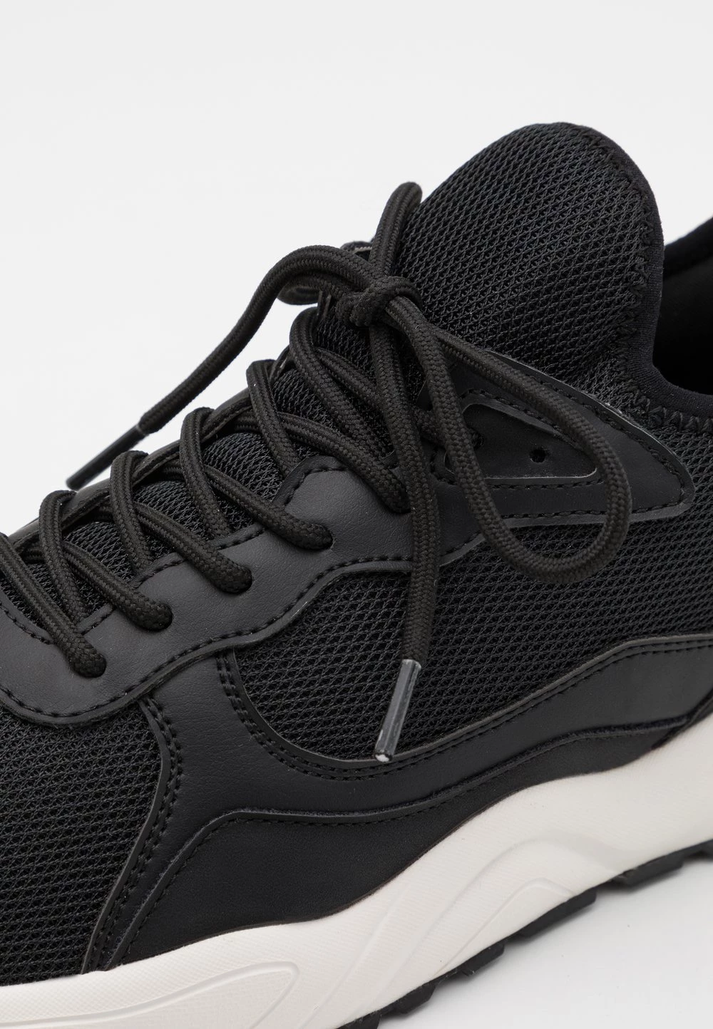 Prix Favorable Pier One UNISEX - Baskets basses baskets & sneakers rond 8 Prix Favorable Pier One UNISEX - Baskets basses baskets & sneakers rond – Image 6