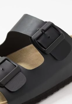 Prix Accessible Pier One UNISEX - Chaussons ouvert homme -Pas Cher Pier One Boutique 3f2327f85b094d95be145d6934e2985c