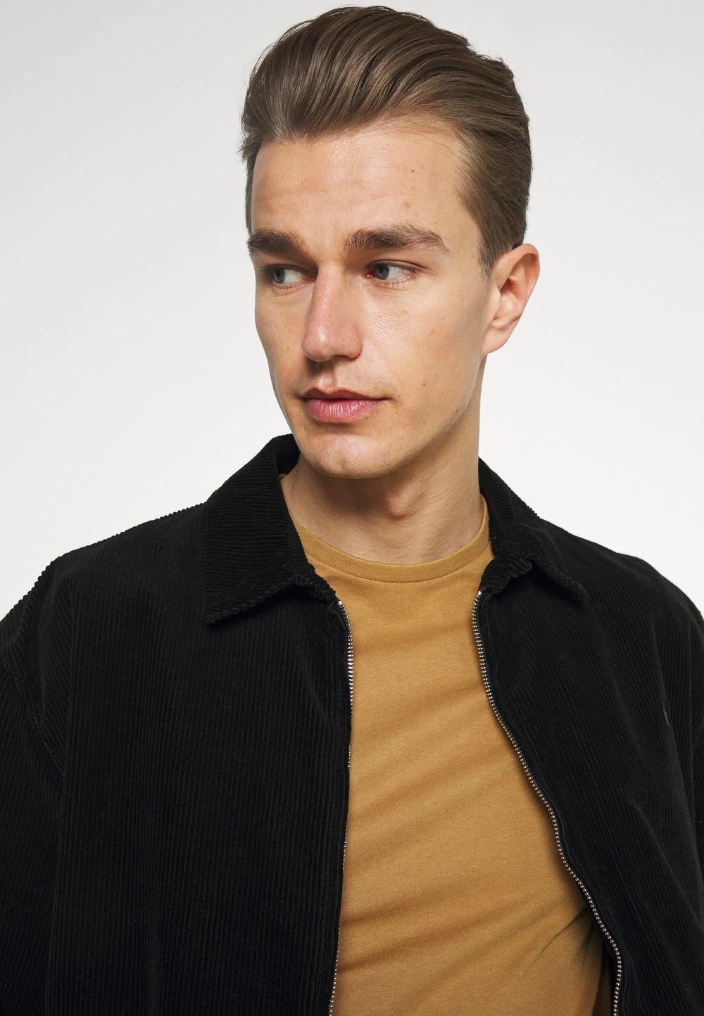 Pier One 5 PACK - T-shirt basique Prix Sacrifiés t-shirts col rond homme 9 Pier One 5 PACK - T-shirt basique Prix Sacrifiés t-shirts col rond homme – Image 7