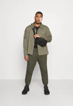 Prix Accessible Pier One 5 PACK - T-shirt basique t-shirts col rond homme