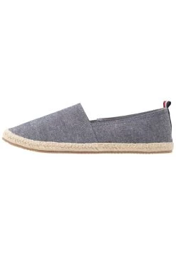 Prix Distinctifs Pier One UNISEX - Espadrilles rond 15 Prix Distinctifs Pier One UNISEX - Espadrilles rond -Pas Cher Pier One Boutique 45ebfbe37c724c7b947d44f66c4b751d 1