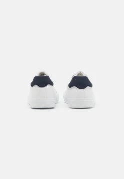 Pier One Prix Favorable UNISEX - Baskets basses baskets & sneakers rond 10 Pier One Prix Favorable UNISEX - Baskets basses baskets & sneakers rond -Pas Cher Pier One Boutique 466b9c9c991945e4ad7d96c038b12f14