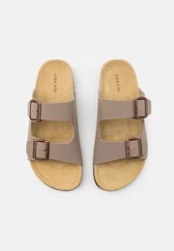 Pier One UNISEX - Chaussons En Remise ouvert homme -Pas Cher Pier One Boutique 47b80b1f1fd548c6b3cd4bf590fe8b2b