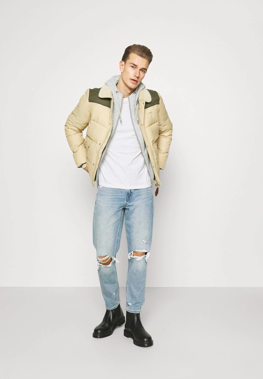 Pier One 3 PACK - T-shirt à manches longues Qualité Supérieure t-shirts col rond homme 3 Pier One 3 PACK - T-shirt à manches longues Qualité Supérieure t-shirts col rond homme