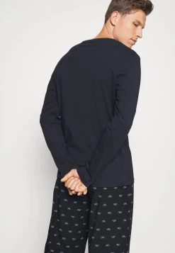 Pier One Pyjama Prix Légers pyjamas normale homme -Pas Cher Pier One Boutique 4aedb8aeb1174875b3c902f1fe0f87c4