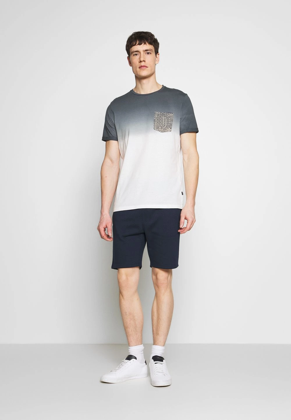 Pier One 2 PACK - Short Prix Refroidis shorts normale homme 4 Pier One 2 PACK - Short Prix Refroidis shorts normale homme – Image 2