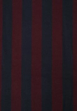 Prix Préférentiel Pier One BEACH TOWEL 180x100CM 500 GSM - Serviette de plage linge de bain rayures homme -Pas Cher Pier One Boutique 4df1b9335fb2418c98e0b87939c2b6ba