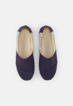 Pier One Prix Gelé Espadrilles rond unisex 11 Pier One Prix Gelé Espadrilles rond unisex -Pas Cher Pier One Boutique 4e5560f049424e7ea116adcf142973ac