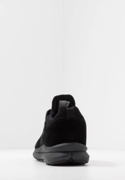 Pier One Baskets basses Prix Équitable sneakers rond homme -Pas Cher Pier One Boutique 4f292efc9d364cd69b02197dcdb40a6f