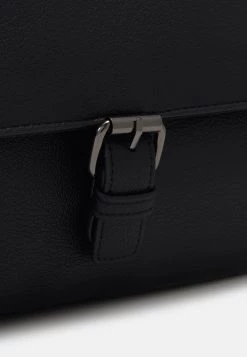 Pier One Sac bandoulière Garantie De Qualité 100% sacs compartiment pour pc portable homme 11 Pier One Sac bandoulière Garantie De Qualité 100% sacs compartiment pour pc portable homme -Pas Cher Pier One Boutique 51da333d1b2042a482230e37b67544b2