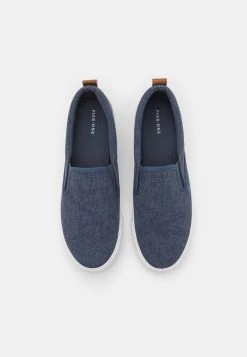 Prix Exclusifs Pier One UNISEX - Baskets basses mocassins et loafers rond 13 Prix Exclusifs Pier One UNISEX - Baskets basses mocassins et loafers rond -Pas Cher Pier One Boutique 52a9ef5ab737476bb0ac33766f1ba838