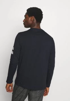 Prix Jamais Vus Pier One T-shirt à manches longues t-shirts & polos col rond homme 12 Prix Jamais Vus Pier One T-shirt à manches longues t-shirts & polos col rond homme -Pas Cher Pier One Boutique 53072bdb54a1435da7e55ce1ba6ee9b5