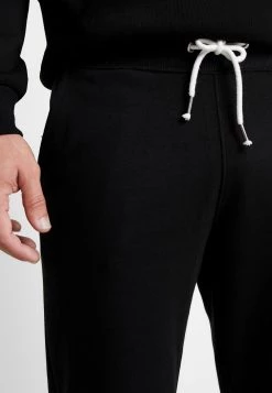 Pier One 2 PACK - Pantalon de survêtement Prix Gelé pantalons normale homme -Pas Cher Pier One Boutique 537aeb95a2294356950729136c28cfaf