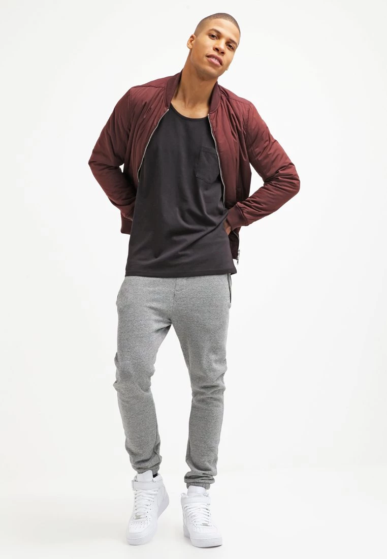 Pier One Petit Prix Débardeur t-shirts & polos encolure large ronde homme 4 Pier One Petit Prix Débardeur t-shirts & polos encolure large ronde homme – Image 2