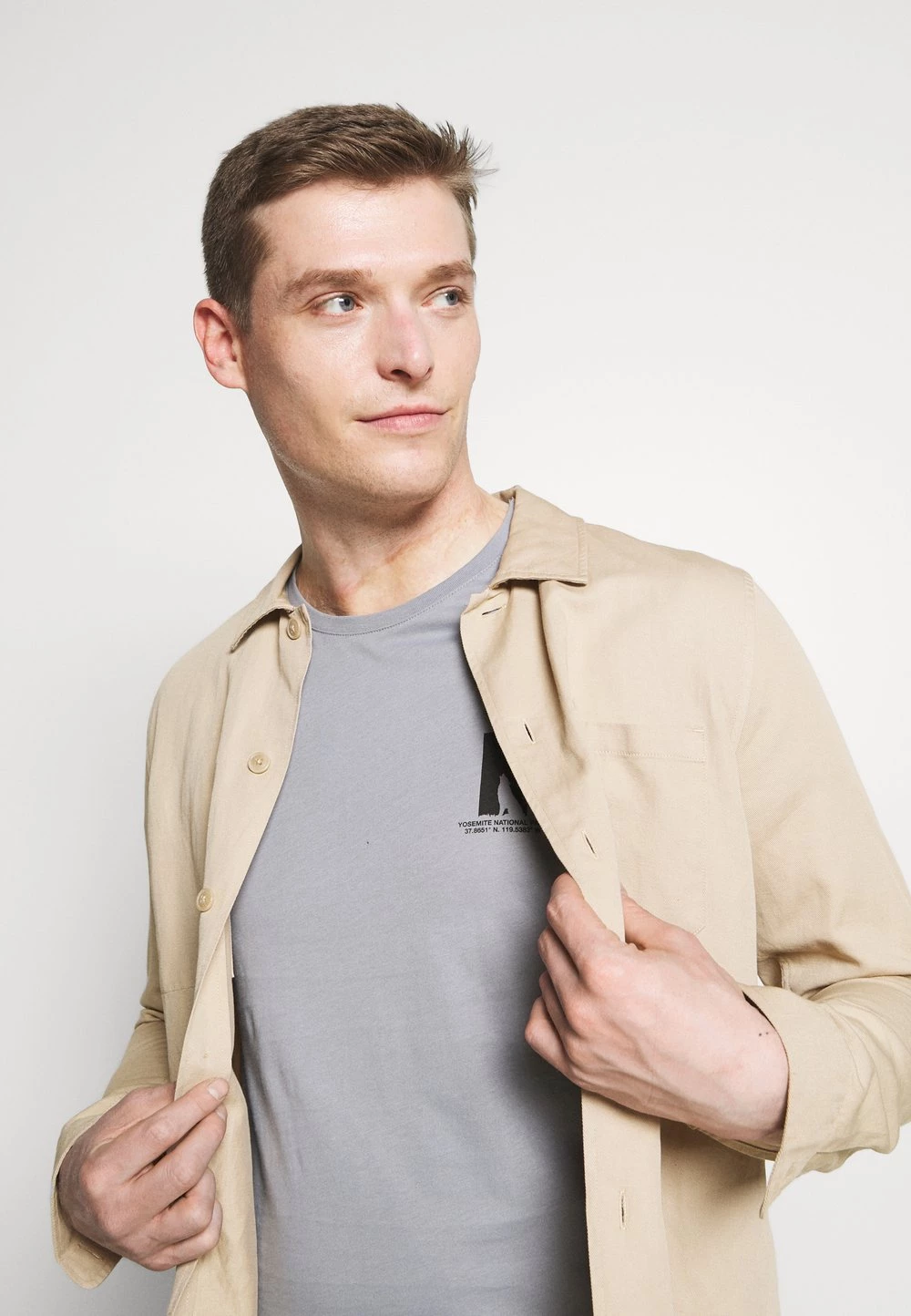 Pier One Assurance De l’Authenticité T-shirt imprimé t-shirts col rond homme 6 Pier One Assurance De l’Authenticité T-shirt imprimé t-shirts col rond homme – Image 4