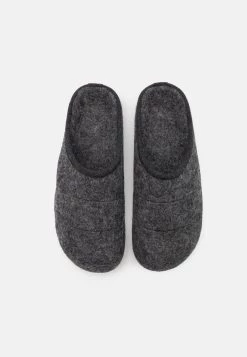 Pier One UNISEX - Chaussons Soldes rond homme 13 Pier One UNISEX - Chaussons Soldes rond homme -Pas Cher Pier One Boutique 565cd33a9efe4d1587fde9325bb68295