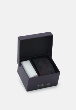 Pier One CHRISTMAS GIFT SET - Cravate Marchandise de première qualité cravates et nœuds papillon homme homme -Pas Cher Pier One Boutique 5aa689e5eadb41b5a4e48f0823e196b7