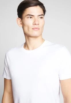 Pier One 2 PACK - T-shirt basique Prix Distinctifs t-shirts col rond homme 21 Pier One 2 PACK - T-shirt basique Prix Distinctifs t-shirts col rond homme -Pas Cher Pier One Boutique 5d6a04d994e343d2903cc2c1666bad4b