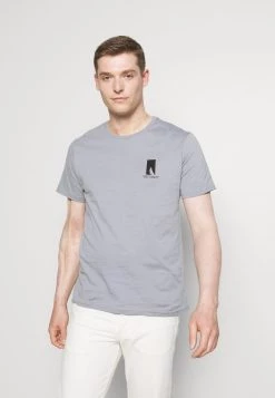 Pier One Assurance De l’Authenticité T-shirt imprimé t-shirts col rond homme 11 Pier One Assurance De l’Authenticité T-shirt imprimé t-shirts col rond homme -Pas Cher Pier One Boutique 65638f6eb9a64a14a2b15b3fdf596833