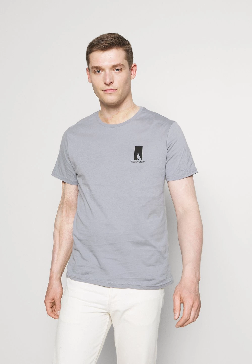 Pier One Assurance De l’Authenticité T-shirt imprimé t-shirts col rond homme 5 Pier One Assurance De l’Authenticité T-shirt imprimé t-shirts col rond homme – Image 3