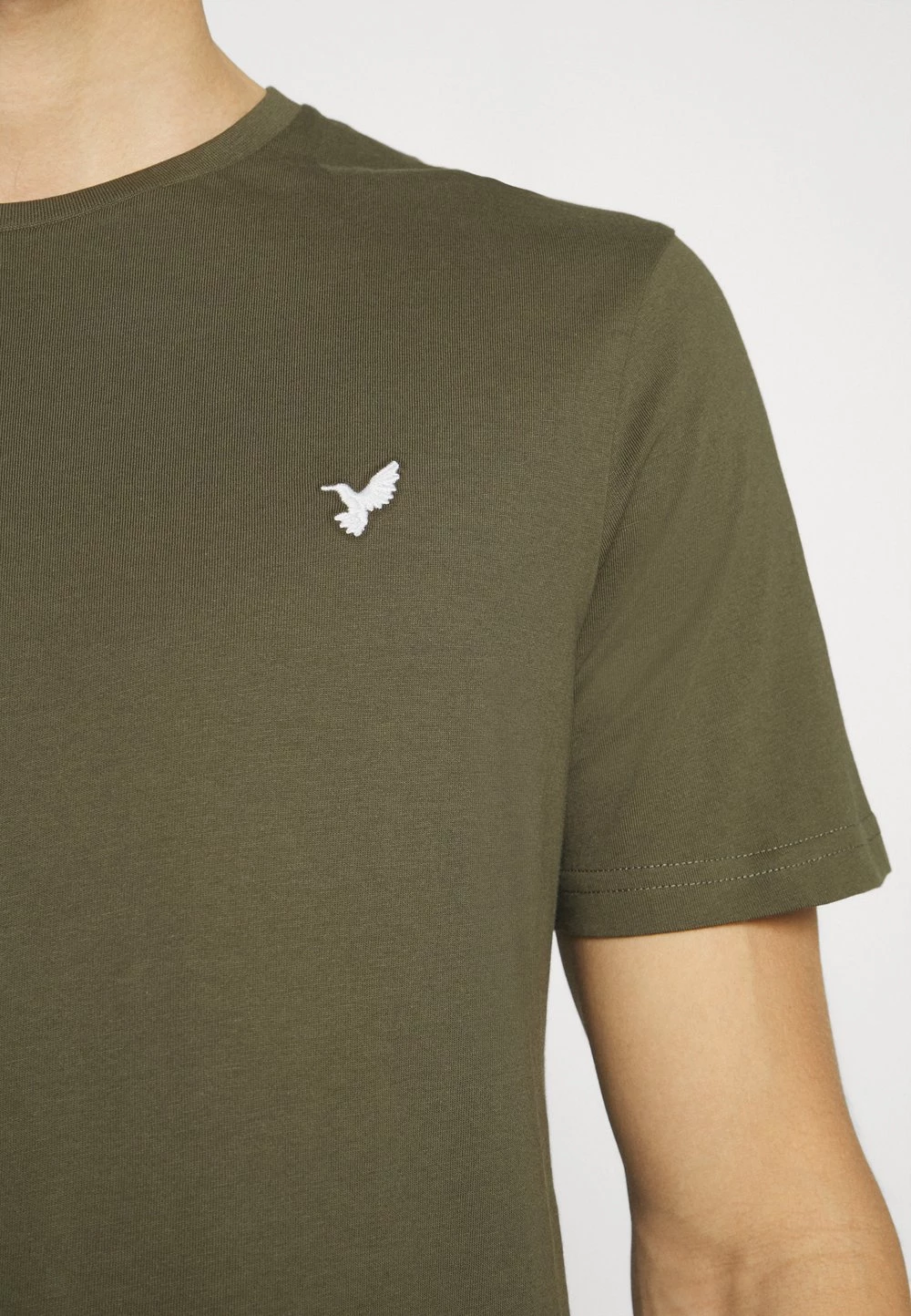 Pier One 2 PACK - T-shirt basique Prix Ourlé t-shirts col rond homme 9 Pier One 2 PACK - T-shirt basique Prix Ourlé t-shirts col rond homme – Image 7